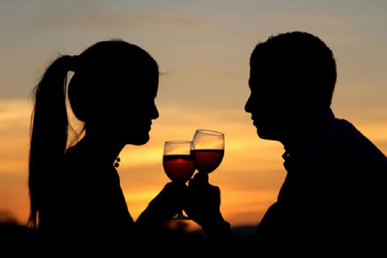 Żeglowanie o zachodzie słońca na Isla Mujeres z transferem do Cancún"Żeglowanie o zachodzie słońca do Isla Mujeres z transferem do Cancún"