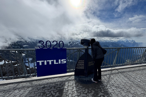 Z Zurychu: Ekskluzywna wycieczka 1-dniowa na górę Titlis i do Lucerny