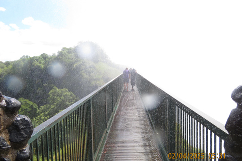 Victoria Falls: Guided Tour with Hotel Pickup