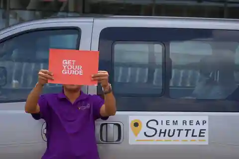 Siem Reap: Translado privado da cidade para o aeroporto em veículos A/C