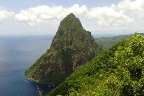 St. Lucia: Drive-in Vulkaan, Waterval en Tuin Dagtrip