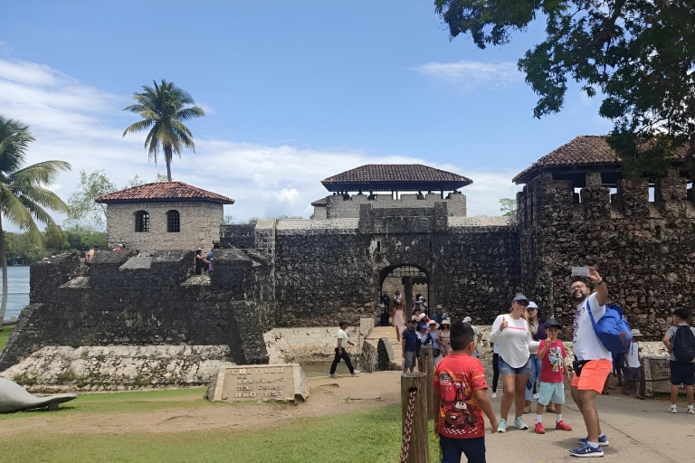 Desde Guatemala El Castillo de San Felipe en un día.