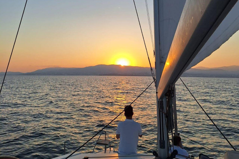 Palma: 2-Hour Sunset Catamaran Cruise with Drinks
