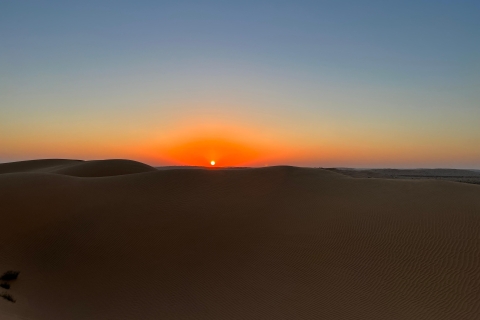 Von Salalah aus: Wüstensafari im Leeren Viertel - Rub Al KhaliPrivate Tour: Wüstensafari bei Sonnenuntergang im leeren Viertel