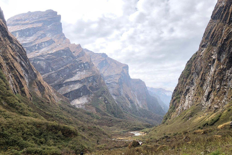 Pokhara: Easy 5-Day Annapurna Base Camp Trek