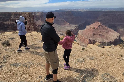 East Rim Grand Canyon: Tour guidato fuori strada senza folla