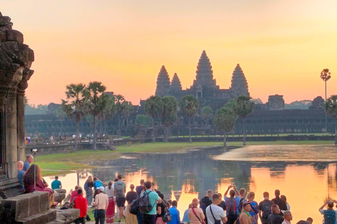 Odsłanianie Angkor Wat Sunrise, Bayon, Ta Prohm w małej grupie