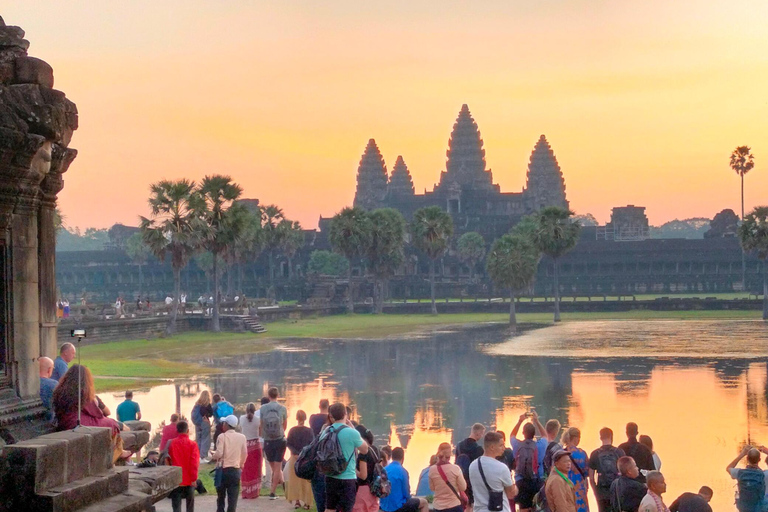 Odsłanianie Angkor Wat Sunrise, Bayon, Ta Prohm w małej grupie