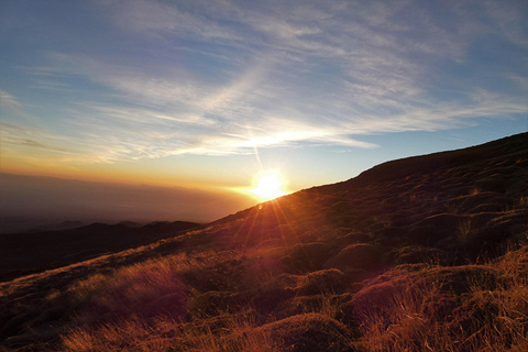 Experiência do vinho Etna ao pôr do sol