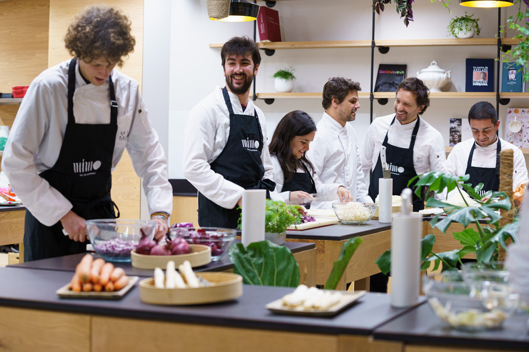 San Sebastián: Cooking Class with Wine & Lunch Market & Fish