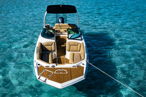 Miami: Private Tailored Sightseeing Boat Tour 1 hour Package w/o Gas & Marina Fees $70 due at Check-in