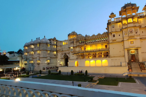 Udaipur: Full Day City Sightseeing Guided Tour Udaipur: Full Day City Sightseeing Guided Tour