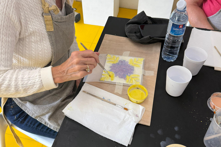 Porto: Portuguese Tile Painting Workshop with Wine
