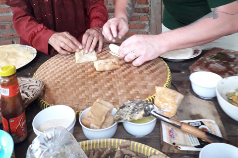 Yogyakarta: Kulon Progo Village Cycling Tour with Snacks