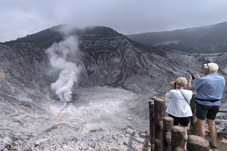 Bandung: Tour del vulcano Tangkuban Parahu e delle aree circostanti