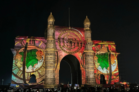 Visita a Mumbai à luz da noite e aos locais históricosTour noturno particular em Mumbai