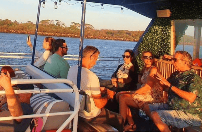 Cruzeiro com jantar ao pôr do sol em Broadwater com o Spirit of Gold Coast