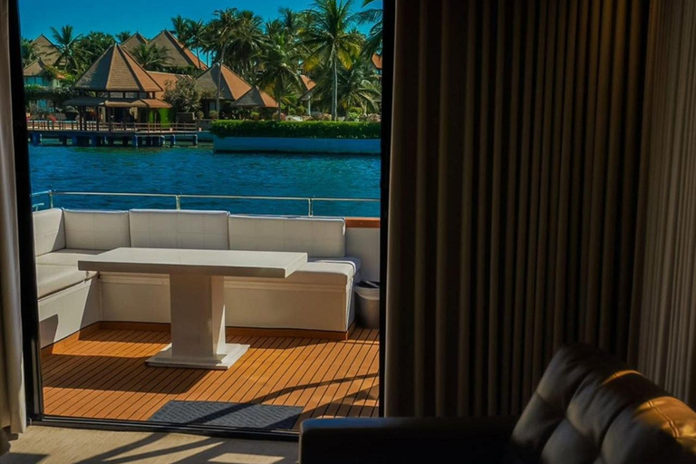 Luxury Sailing on a Wooden Houseboat in the Red Sea Extended Private Houseboat Experience – 3 Hours