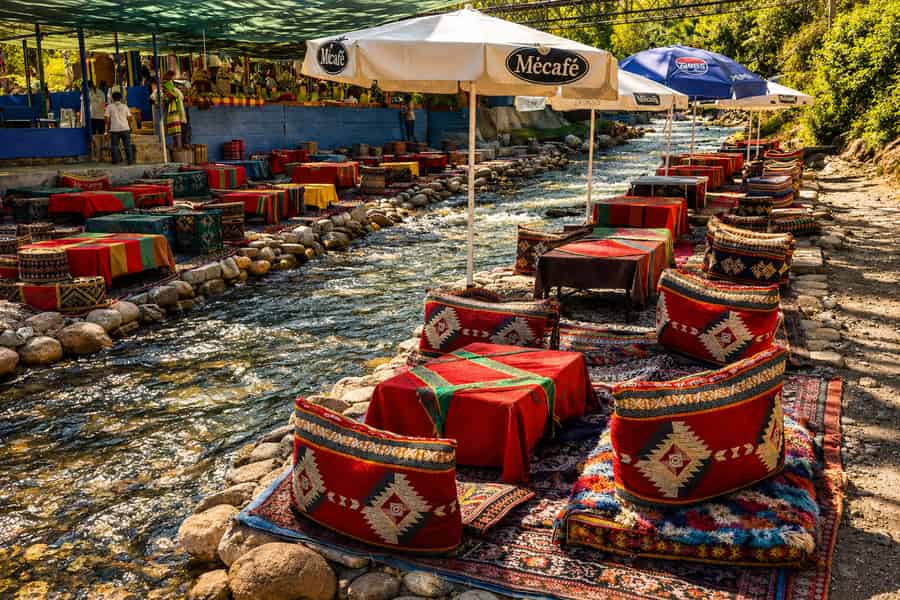 Ourika-Wasserfälle, Atlasgebirge, Guide & Mittagessen am Fluss. Foto: GetYourGuide Ourika-Wasserfälle, Atlasgebirge, Guide & Mittagessen am Fluss. Foto: GetYourGuide