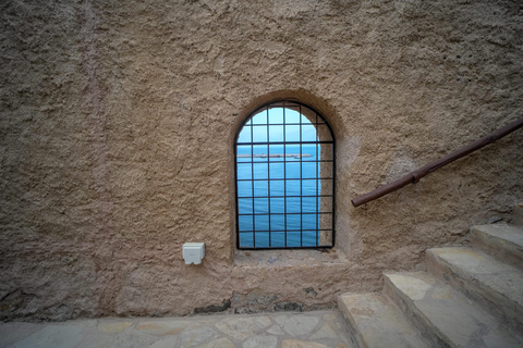 Muttrah Fort: Explore Muscat's Historic Hilltop Fort