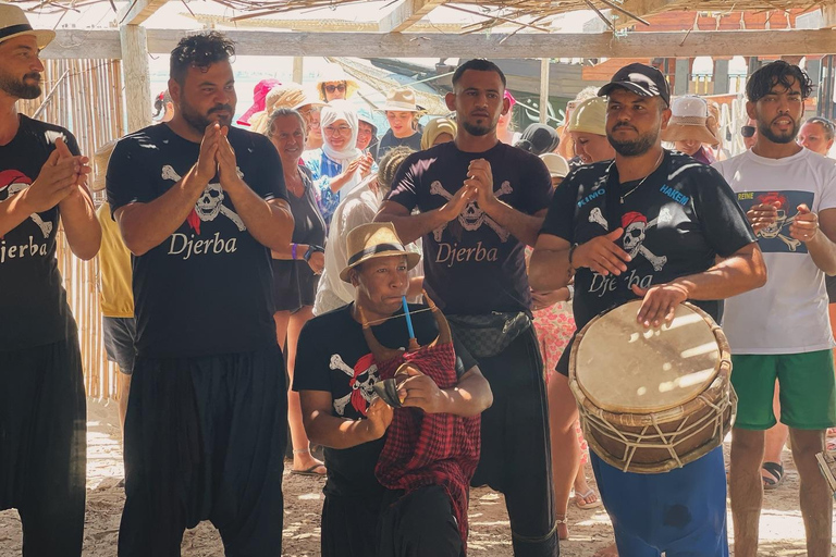 Djerba: Piratenschiff-Kreuzfahrt zur Flamingo-Insel mit Mittagessen