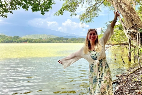 Arusha: Serena aventura en canoa y a pie en el lago DulutiArusha: Aventura serena en canoa y a pie en el lago Duluti