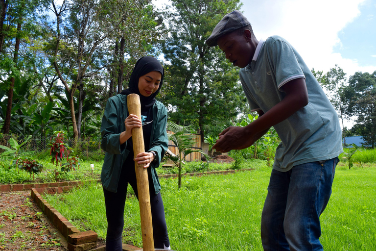 Arusha : Visite des cafés et/ou cours de poterie avec déjeunerTournée des cafés