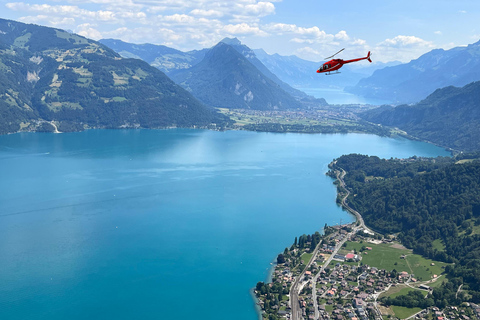 Bern: Private Helicopter-Tour for 4 People to Lake Thun Private Helicopter-Tour for 4 People to Lake Thun