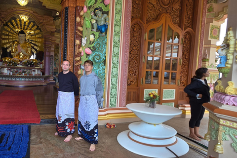 Ella: NineArches Bridge,Mini adam's peak and Waterfalls Tour