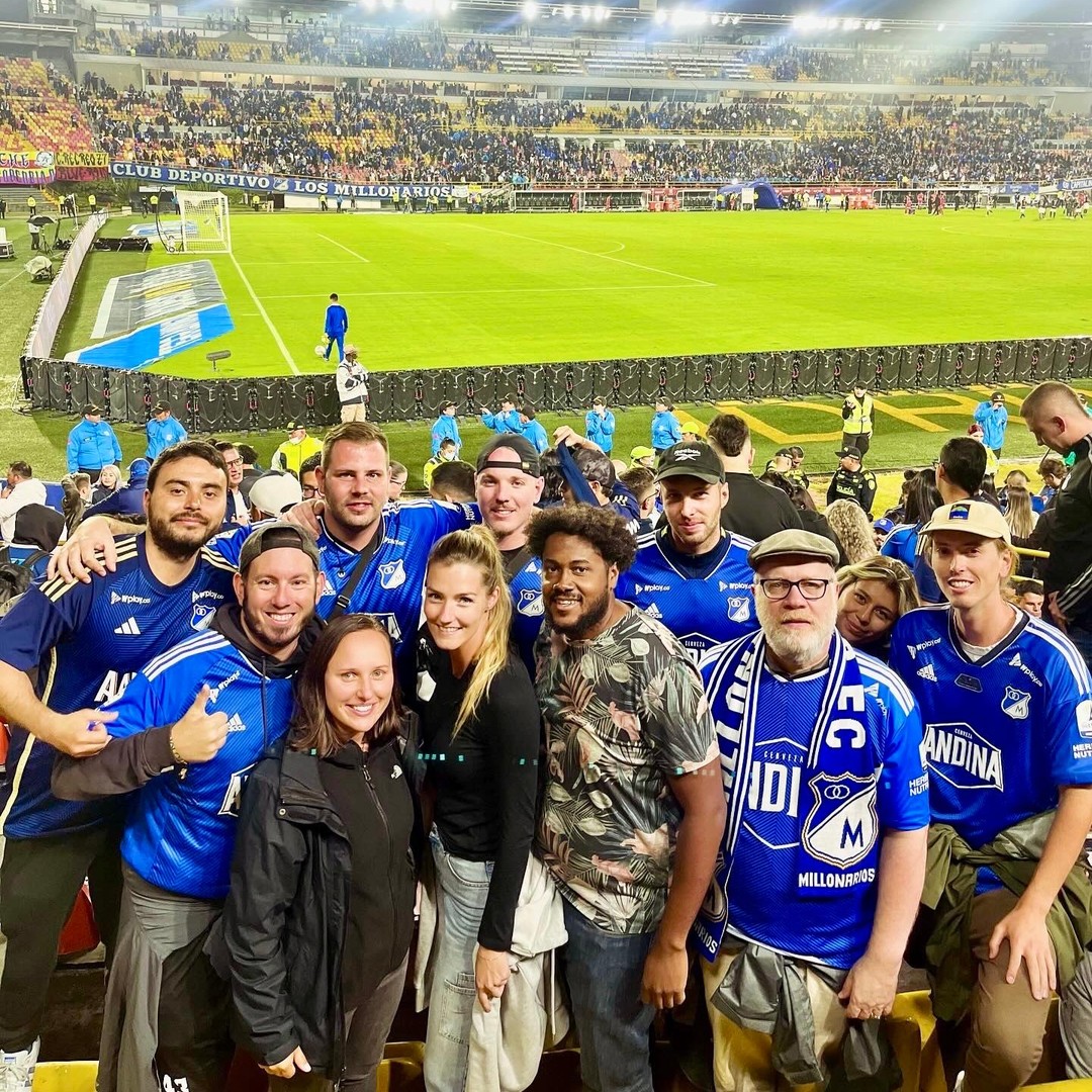 Colagem de mídia