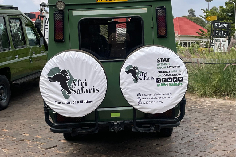 Safari de un día por la fauna de AkageraLand Cruiser (No open-r),Barco