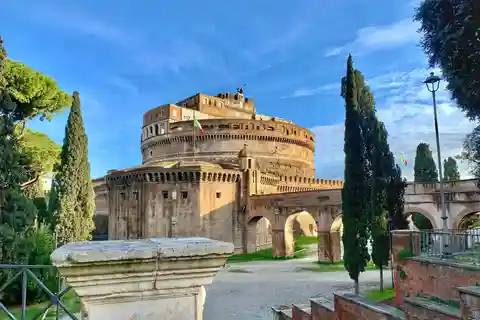 Secrets of the Passetto: Vatican's Hidden Path of Mystery