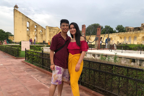 Delhi: 6-Day Golden Triangle Tour with Varanasi Tour without Hotels