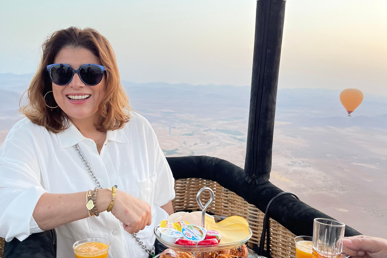 Marrakech: Voo de balão, café da manhã berbere e passeio de camelo