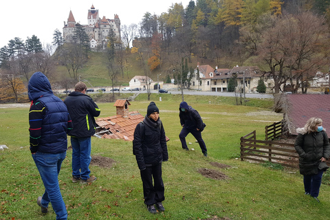 Descobre a Transilvânia: Castelo de Bran e viagem de um dia a BV a partir de SibiuDescobre a Transilvânia: Castelo de Bran e Viagem de um dia a BV a partir de Sibiu