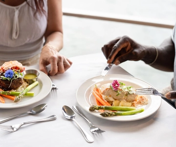 Montréal : Dîner-croisière 3 ou 5 services avec DJ et danse