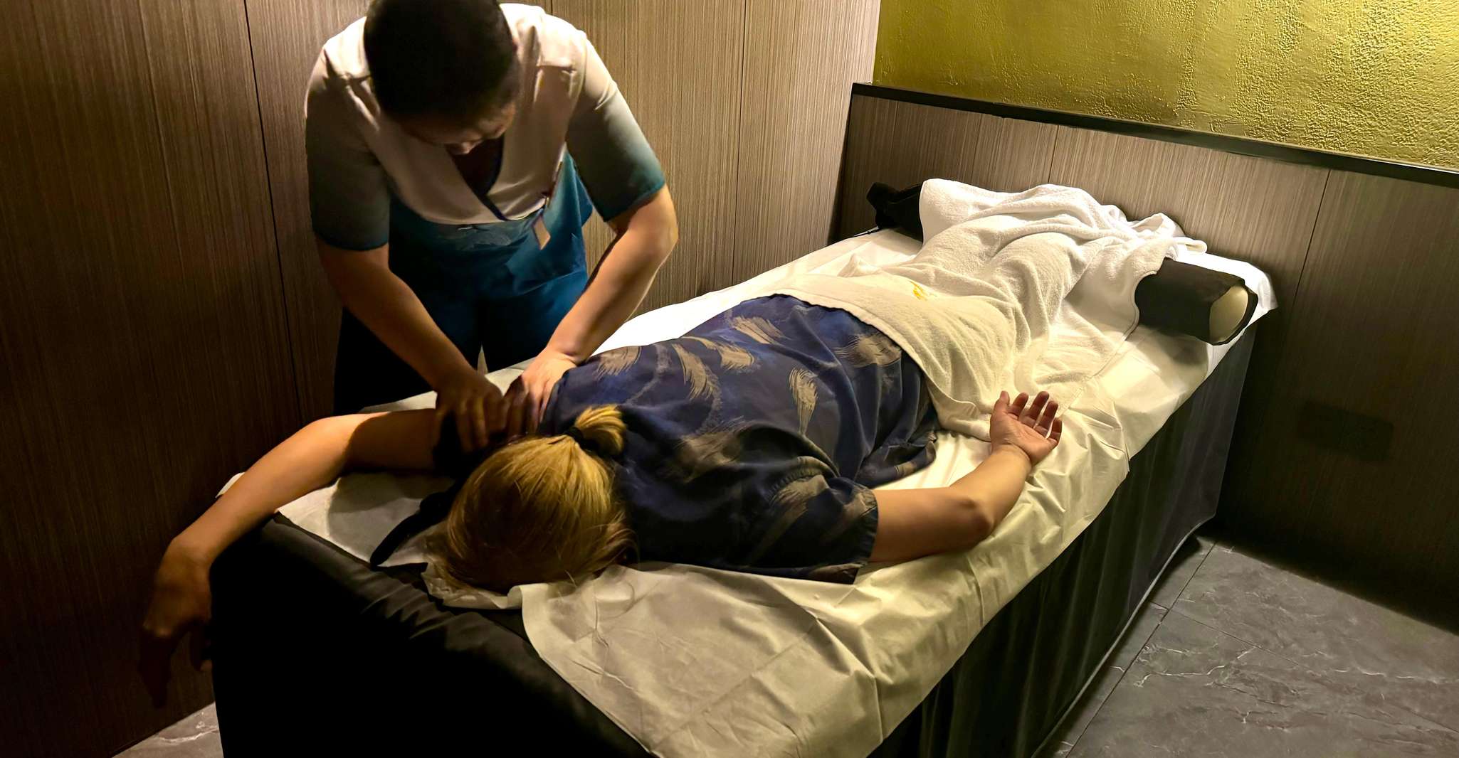 Shanghai:Authentic Chinese Body/Foot Massage, Hair& Head SPA photo 6