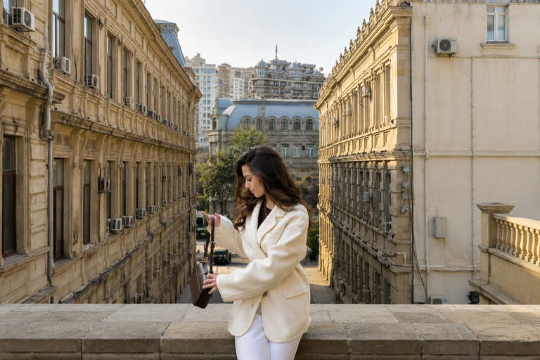 Baku: Private Photo Tour – Old City & Skyline