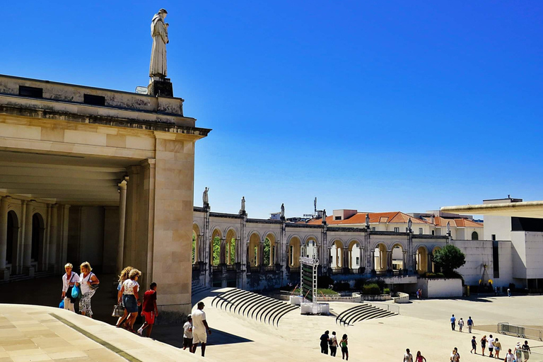 Porto nach Lissabon mit Aveiro-Coimbra-Fátima-Nazaré-ÓbidosKLEINBUS (9-19 PERSONEN) MIT 3 HALTESTELLEN