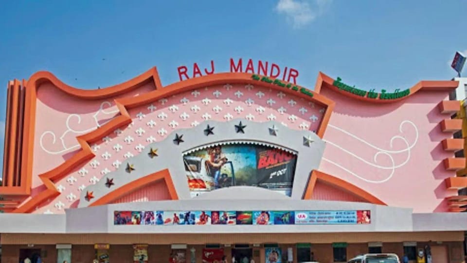 Guided Movie Theatre Tour RAJMANDIR CINEMA Pride Of Asia GetYourGuide