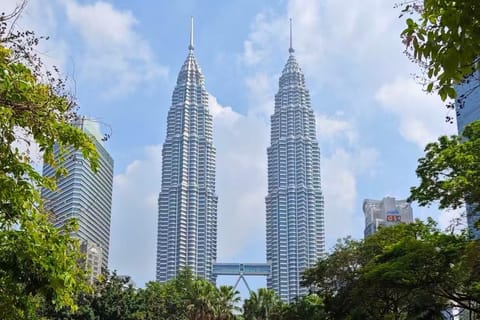 Kuala Lumpur: Batu Caves, Durian Orchard & Food Tour
