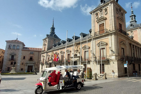 Madrid: Tour guiado por la ciudad en Tuk TukExcursión en Tuk Tuk de 1 hora