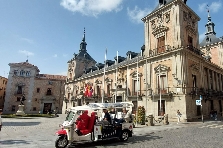 Madrid: Tour guidato della città in tuk tukTour di 4 ore in Tuk Tuk