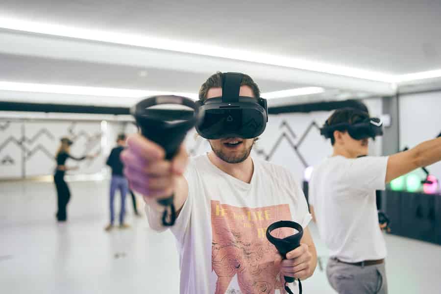 Dresden: actionreiche Erlebnisse in Virtual Reality. Foto: GetYourGuide Dresden: actionreiche Erlebnisse in Virtual Reality. Foto: GetYourGuide