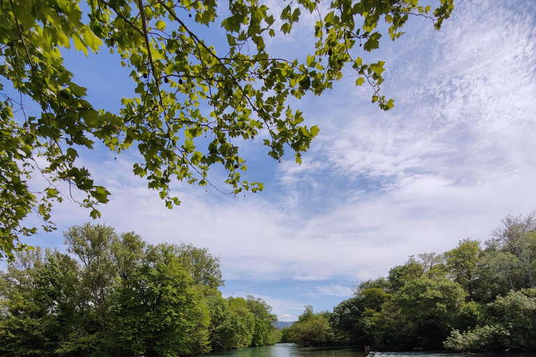 Le Thor e L&#039;isle Sur La Sorgue: visite in bicicletta elettrica assistitaLe Thor e L&#039;isle Sur La Sorgue: gite in bici elettrica