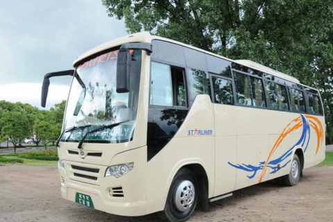 Turistbuss Service: Katmandu till Chitwan eller Chitwan till KTM