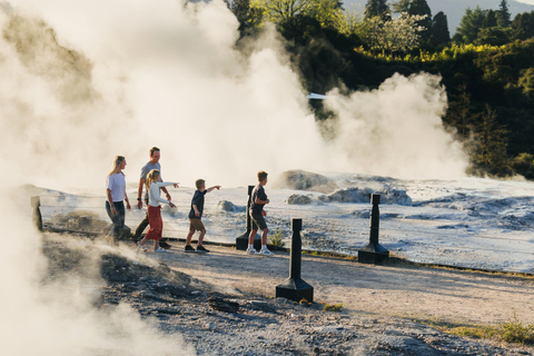 From Auckland:Rotorua Day Trip with Te Puia & Polynesian Spa