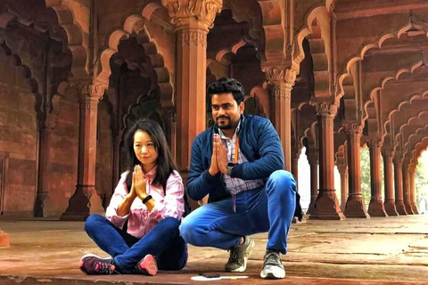 Delhi: Red Fort Skip-the-Line Entry Ticket & Guided Tour Delhi: Red Fort Skip-the-Line Tour with Guide Only.