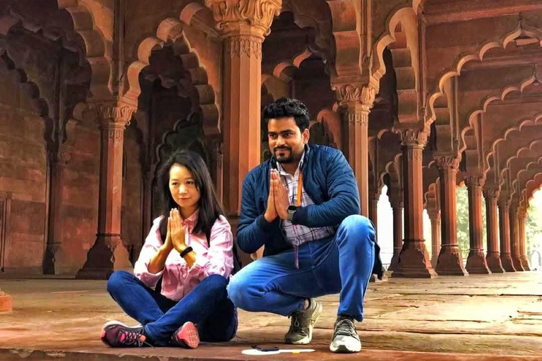 Delhi: Red Fort Skip-the-Line Entry Ticket & Guided Tour Delhi: Red Fort Skip-the-Line Tour with Guide Only.