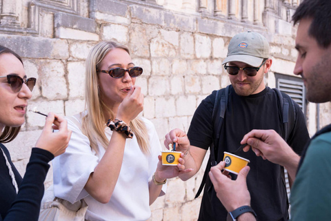 Dubrovnik Food Tour: Local Dishes & City Stories Tour in Spanish